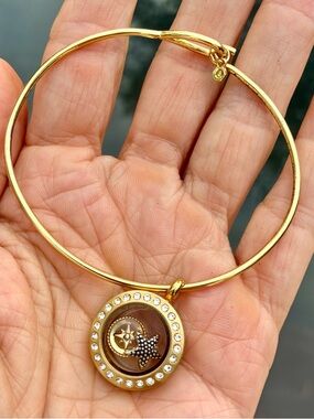 Origami Owl Gold Floating Charm Bangle Star Compass Rhinestone Bracelet